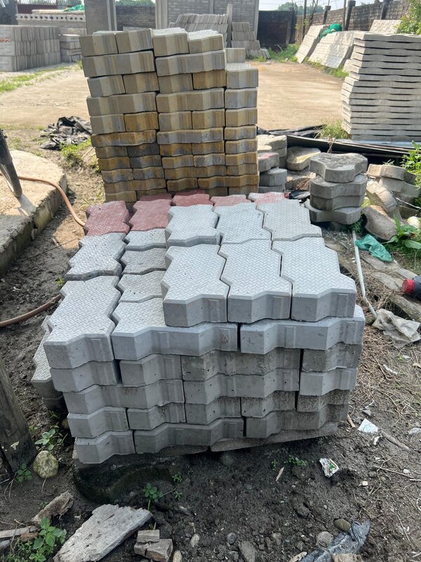 Pre-cast concrete wall installation - photo 24