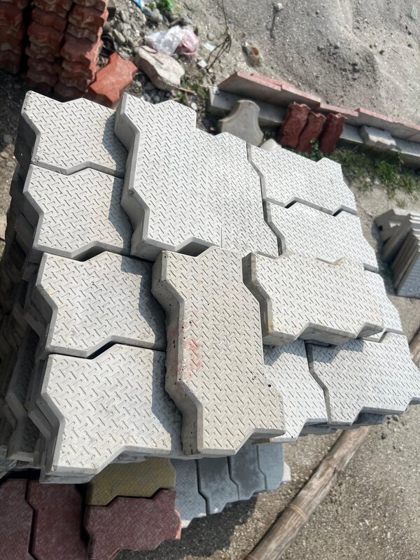 Pre-cast concrete wall installation - photo 25