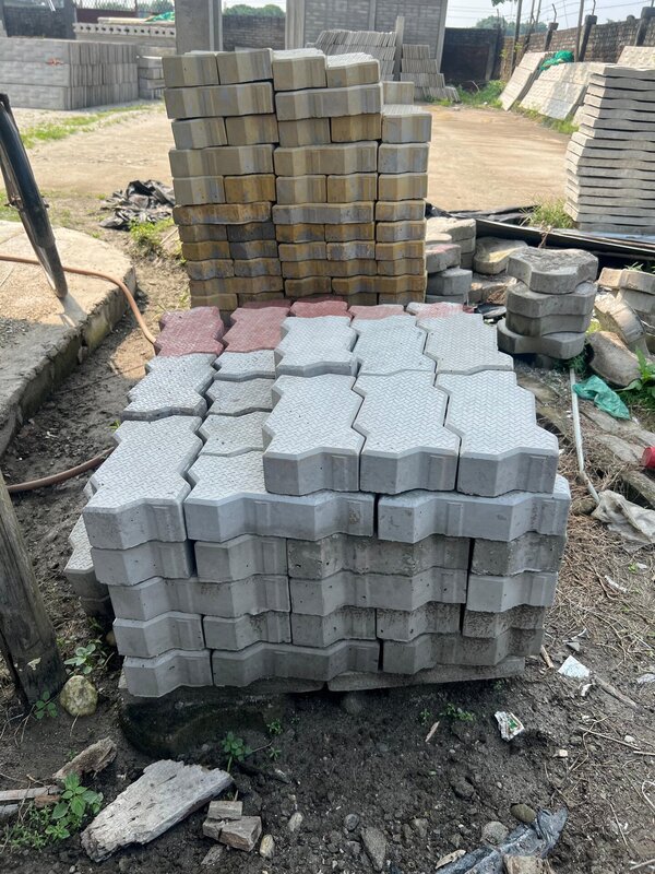 Pre-cast concrete wall installation - photo 27